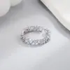 Anillo Coreano y Japonés con Forma de Corazón Hueco, Anillo Abierto de Lujo Ligero Incrustado con Diamantes, Diseño de Nicho de Moda para Mujeres, Anillo para Dedo Índice