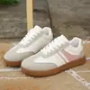 Zapatillas de entrenamiento alemanas para mujer 2026 otoño e invierno nuevas transpirables de punto volador casuales versátiles para estudiante zapatillas para correr