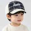 Gorra de visera plana con letras inglesas estilo coreano para fotografía callejera, gorra de hip-hop para niños, gorra para actuación de street dance, gorra de protección solar
