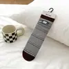 Calcetines grises y marrones, calcetines retro de media pantorrilla para mujer de otoño e invierno, estilo japonés, estilo coreano, con etiquetas de tela, lazo, rayas y diseño fruncido, perfectos para el otoño