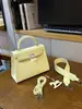 Procesamiento Personalizado desde la Fábrica de Origen: Bolso Kelly de Segunda Generación, Modelo Nuevo 2026 para Mujer, de Hombro Único, de Mano, Bolso Cruzado Texturizado