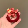 Lindo Scrunchie de Flores a Cuadros Rojos Cuerda de Terciopelo Versátil para el Cabello Banda de Goma de Oso Conejo de Dibujos Animados Accesorio para el Cabello