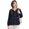 Nueva chaqueta vaquera casual estilo coreano para otoño e invierno, para mujeres de mediana edad y mayores, cárdigan vaquero con capucha de corte holgado, prenda exterior versátil