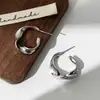 Brincos Torcidos de Moda Coreana Versáteis, Exquisitos, Simples, de Alta Qualidade, com um Design Único de Nicho e um Temperamento de Luxo Leve