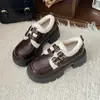 Zapatos Pequeños de Cuero Estilo Británico para Mujer 2026 Otoño/Invierno Nuevos Versátiles de Tacón Alto con Forro de Terciopelo Mary Janes Mocasines Retro de Suela Gruesa para Mujer