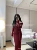 Conjunto de Duas Peças de Cor Pura de Alta Qualidade e Alto Peso Contendo Lã Nova Moda Versátil Elegante Cardigã Tricotado Saia