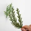 Planta verde de simulación de alta calidad, pino de tres ramas y hojas de ciprés, material de decoración para tocado, diadema, flor para pastel de cumpleaños, hecho a mano, bricolaje