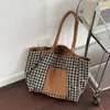 Bolso de Gamuza de Doble Cara con Estampado de Leopardo Retro 2025 Bolso Tote de Nicho de Alta Apariencia Gran Capacidad Bolso de Hombro para Viajes K-Style