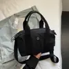 Bolso Cruzado Casual Simple de Doble Cremallera Estilo Nuevo para Mujer, Bolso de Mano Ligero y Versátil de Tela de Nylon, Bolso de Hombro de Color Sólido para Viajes Diarios