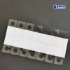 Fornecimento direto da fábrica gancho autoadesivo PET de furo redondo gancho de plástico PP gancho de caixa de embalagem gancho de caixa colorida gancho de furo de aeronave de PVC