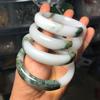 Pulseira de Jade Luar Branco Pintura a Tinta Tipo Gelo, Pulseira de Jade Pintura a Tinta Material Gelo, Pulseira de Jade Gelo Cinza-Branco Atacado, Pintura a Tinta