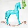 Caballo Mecedora de Madera Retro Europeo Viejo Colorido Pequeño Caballo de Madera Decoración de Escritorio para el Hogar Habitación de Niños Adorno Dorado Caballo