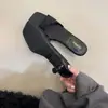 Zapatos de tacón alto con punta cuadrada bordados de encaje sexy estilo francés Chuyuji, sandalias elegantes de tacón de gato con correa de punta abierta de tacón de aguja