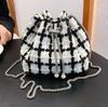 Bolsa de Lã com Design de Nicho 2022 Nova Bolsa Estilo Bolsa Feminina Verão Versátil Bolsa Transversal com Corrente Bolsa de Mão Tipo Balde