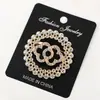 Broche de Aleación de Gama Alta para Mujer, Lujo Ligero con Pedrería, Elegante Pin Fijo Antiexposición, Accesorio para Abrigo con Diseño Floral