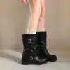 Botas curtas estilosas slip-on de bico redondo retrô da moda para mulheres, botas de outono e inverno, novas botas de cano médio, solado plano, 2026, com fivela de cinto