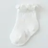 Calcetines para Niños, Calcetines de Verano Finos y Transpirables para Bebés, Calcetines para Bebés Recién Nacidos de Primavera y Otoño, Calcetines de Malla de Caña Media, Borde Fruncido de Algodón y Seda