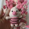 Muñeca de Monstruo de Tres Ojos Colgante de Lana Colgante Tejido a Mano Producto Terminado Muñeca de Ganchillo Hecha a Mano Colgante de Ganchillo Producto Terminado