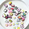 Charms de Sapato de Borracha Macia de PVC Desenho Animado Acessórios para Tamancos Coração Guitarra Morango Fivelas de Sapato Fivelas para Sapatos Infantis Acessórios DIY