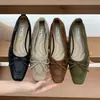 Sapatos de salto alto com uma vibe vintage estilo francês, corte baixo, sola macia, versáteis para o dia a dia, estilo fada com laço, sapatos de balanço tipo rolo de ovo para mulheres