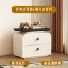 Mesa de Cabeceira de Madeira Maciça, Estilo Vintage Creme, Minimalista Italiano, Apartamento Pequeno, Moderno Simples, Novo Modelo 2025, Armazenamento para Quarto