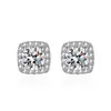 Temblores de mano rápidos aretes de moissanita en vivo aretes de diamante de color aretes de cabeza de vaca aretes simples de diamante Mosan una generación de cabello