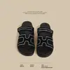 Pantuflas de Playa Abiertas con Velcro y Pedrería en Forma de H para Mujer 2026 Nuevo Estilo de Verano Sandalias Planas Casuales de Suela Gruesa para Mujer