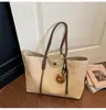 Bolsa Grande Maillard Transfronteiriça para Mulheres, Nova Bolsa Tote Casual de Grande Capacidade para o Dia a Dia, Bolsa de Ombro Simples Versátil em Cor Sólida