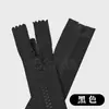 En stock No. Cremallera de resina de extremo abierto de 5 mm con cabezal de guía para chaquetas 3 en 1, con rotación interna y externa para un funcionamiento suave y adecuada para tejidos gruesos