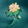 Esmalte vintage pintado à mão broche de lótus incrustado de zircônio elegante elegante das mulheres terno elegante cardigan corsage estilo chinês alfinete corsage