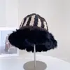 Gorro de Punto con Bloques de Color y Rayas con Borde de Felpa para Mujer Invierno Casual Versátil Gorro de Tejer Cálido de Moda
