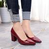 Tacones altos puntiagudos de tacón grueso con zapatos individuales nuevos de 7 cm para mujer otoño boca poco profunda talla pequeña 33-34 talla 40-43