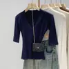 Camiseta de Verano Nueva de Gama Alta con Cuello en V y Mangas a Media Longitud 2026 Roja Ajustada Top de Cinco Cuartos para Mujer