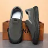 Zapatos de Trabajo para Hombre Primavera Nuevos Casuales Slip-on Zapatos para Conducir papá Zapatos Deportivos de Trabajo Antideslizantes Resistentes al Desgaste Zapatos de Protección Laboral
