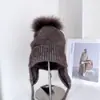 Chapéu de Lã Mesclada com Cashmere Quente Tricotado para Mulheres Proteção de Orelha de Inverno Chapéu Pulôver Versátil Chapéu de Lã à Prova de Vento e Frio para Exterior