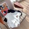 Camiseta de Manga Curta para Meninos e Meninas Verão Nova Gola Redonda Tamanhos Médio e Grande Versátil Infantil Estilo Princesa Top