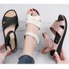 Sandálias de verão para mães de meia-idade e idosas para casa Sandálias femininas casuais de PVC Velcro Set Toe Wedge Sandals