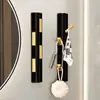 Moderno Creativo Invisible Plegable Espacio Aluminio Rama Gancho Vertical Abrigo Capucha Sin Rastro Sin Taladro Gancho Acabado Almacenamiento