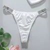 Tanga sexy de talla grande para mujer europeo y americano, de cintura media-baja, bragas de moda con pedrería, tangas deportivos, cómodos y transpirables con refuerzo de algodón.