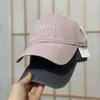 Nueva gorra de béisbol de ala corta suave estilo ins con letras bordadas, unisex, gorra versátil de pico de pato, hace que la cara se vea más pequeña, sombrero para el sol, moderno