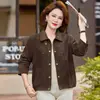 Elegante chaqueta corta con cuello de solapa para mujer, nueva colección primavera/otoño 2026, ropa moderna y elegante para madres y mujeres de mediana edad, hecha de gamuza sintética