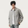 Nova coleção de outono de camisas de manga comprida de luxo leve e de alta qualidade para homens, jaquetas de trabalho modernas com corte solto, trajes masculinos no estilo "old money".