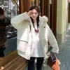 Jaqueta de Algodão com Penas Estilo Coreano para Comércio Exterior Feminina Inverno 2025 Nova Acolchoada de Alta Qualidade Retrô Americana