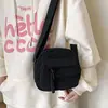 Bolso tote casual de pana para mujer, nuevo de primavera, color liso, estilo universitario, bolso pequeño cruzado de un solo hombro para chicas, moderno