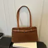 Otoño 2026 Bolso Nuevo Bolso Tote Retro Europeo y Americano Gamuza Gran Capacidad Bolso para Viajes Diarios para Mujeres Bolsos de Mujer al por Mayor