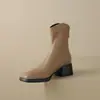 Novas botas de couro femininas para outono e inverno zíper traseiro Botas de cavaleiro botas curtas salto médio grosso sapatos femininos 33-43 sapatos de tamanho grande botas de comércio exterior