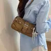 Bolso Elegante de Un Solo Hombro Color Sólido con Hebilla Retro Verano Transfronterizo Nueva Moda Remache Gran Capacidad Casual Bolso de Axila