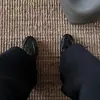 Primer Encuentro con los Mocasines Plisados de Estilo Británico Vintage, Zapatos Slip-On de Punta Redonda con Tacón Grueso, Zapatos de Piel Negra