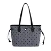 Bolso de mano elegante y de alta gama de gran capacidad para mujer, nueva colección 2026, adecuado para el trabajo diario, con diseño de lunares y rayas, y se puede llevar como bolso de hombro o bolso tote