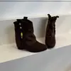 Temporada do Primeiro Encontro: Botas femininas pontudas casuais de outono/inverno com franja removível que aumentam a altura, sapatos femininos versáteis, sola macia, 2026
